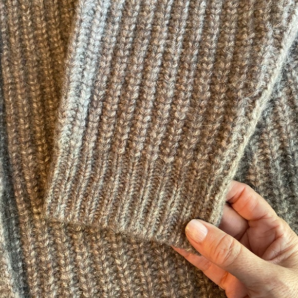 NWT Everlane Fisherman Cardigan in Cloud Size M - Picture 7 of 8